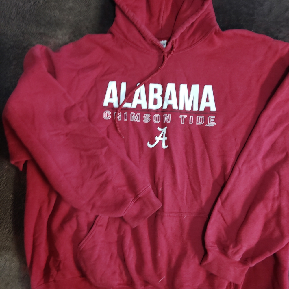 Gildan Deep Red Fleece Hoodie